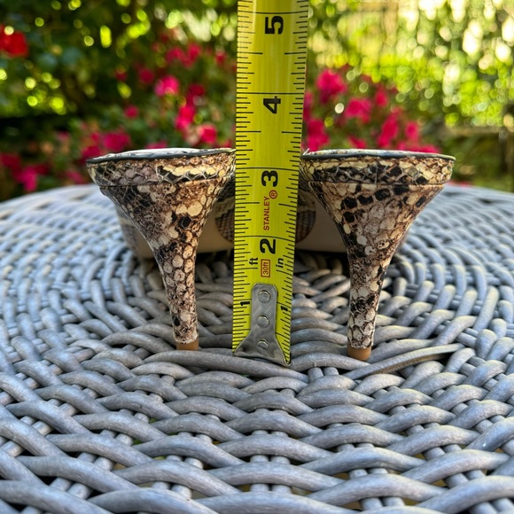 Louise et Cie Kirina Scalloped Mule Pastello Python Sz 7 - Picture 11 of 12